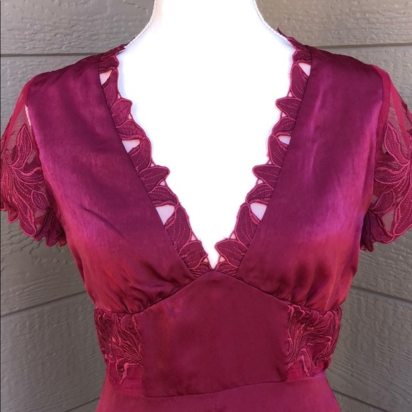 Wild Honey Floral Romper - Picture 2 of 6